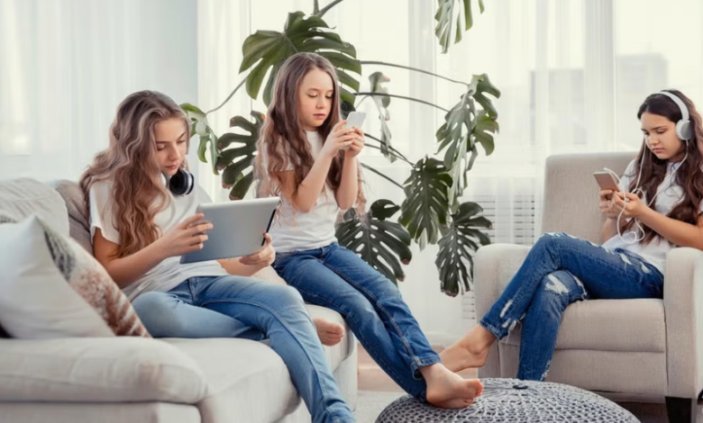 social media girls forum